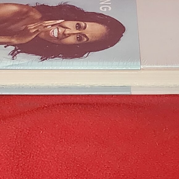 Becoming A Guided Journal for Discovering Your Voice by Michelle Obama - Picture 9 of 16